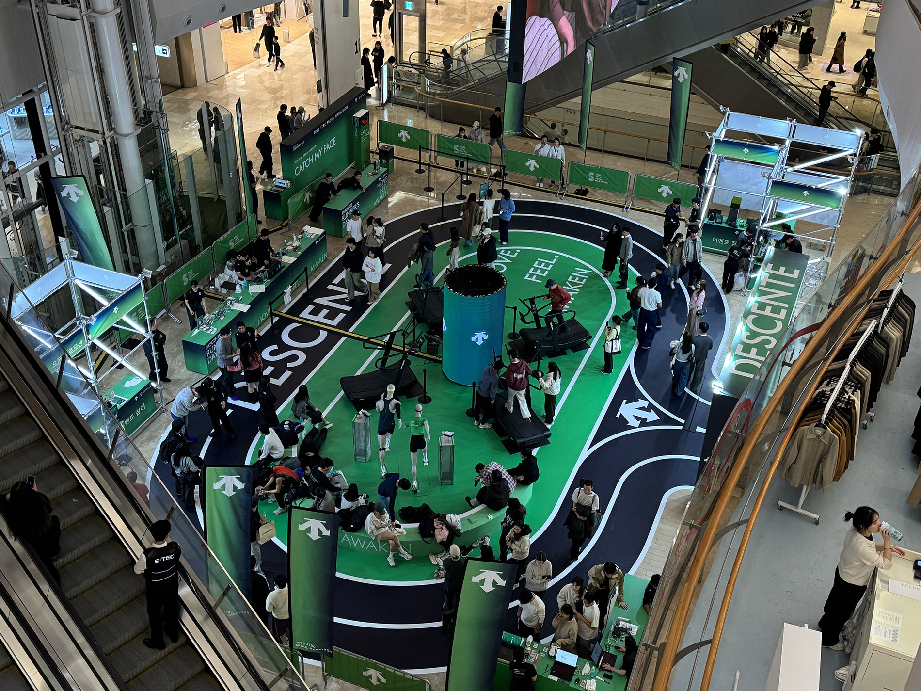 데상트, JTBC서울마라톤 성료... 후원 선수 우승으로 러닝화 기술력 입증 3067-Image